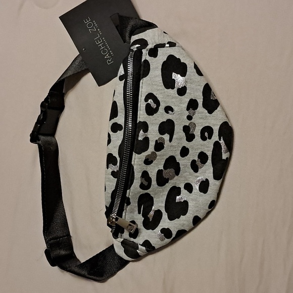 Rachel Zoe Sling/Crossbody Bag Fanny Pack Animal Print Metallic Silver - Picture 2 of 8